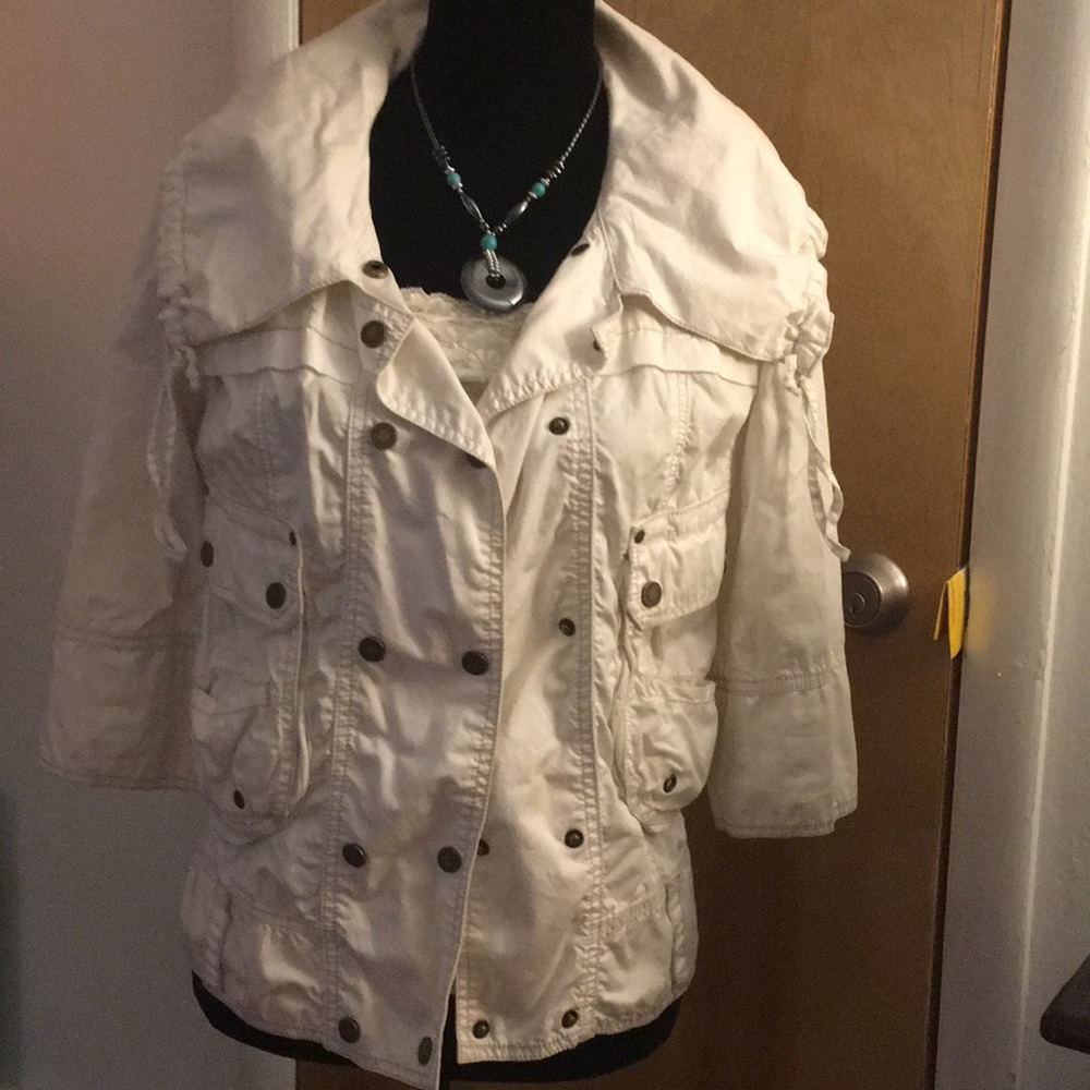 🌸 White female Jacket 🌺